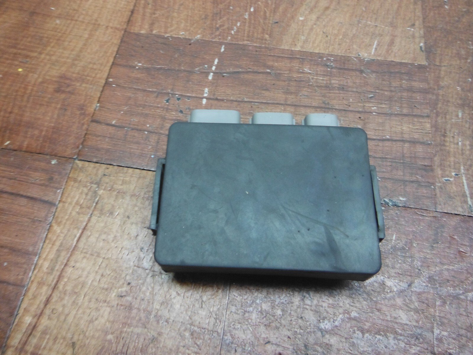 2023 KAWASAKI NINJA EX650A RELAY ASSEMBLY FUSE BOX 27002-0061 - Image 9