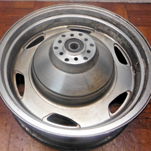 2005 suzuki boulevard C90 VL1500 REAR BACK WHEEL RIM