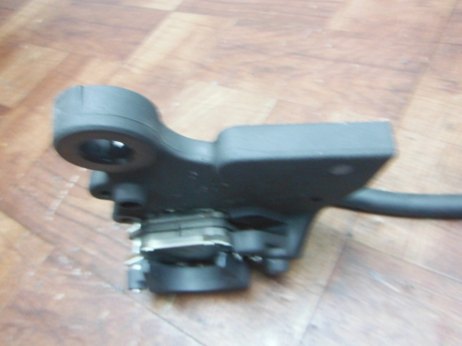 2023 kawasaki EX650 NINJA REAR BACK BRAKE CALIPER W MOUNT BRACKET - Image 6