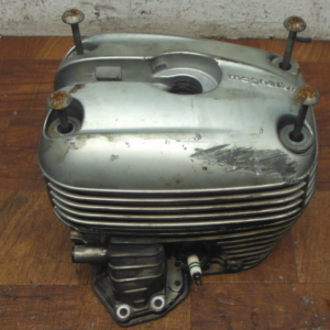 2004 bmw R1150RT-p OEM ENGINE TOP END CYLINDER HEAD RIGHT VALVE COVER