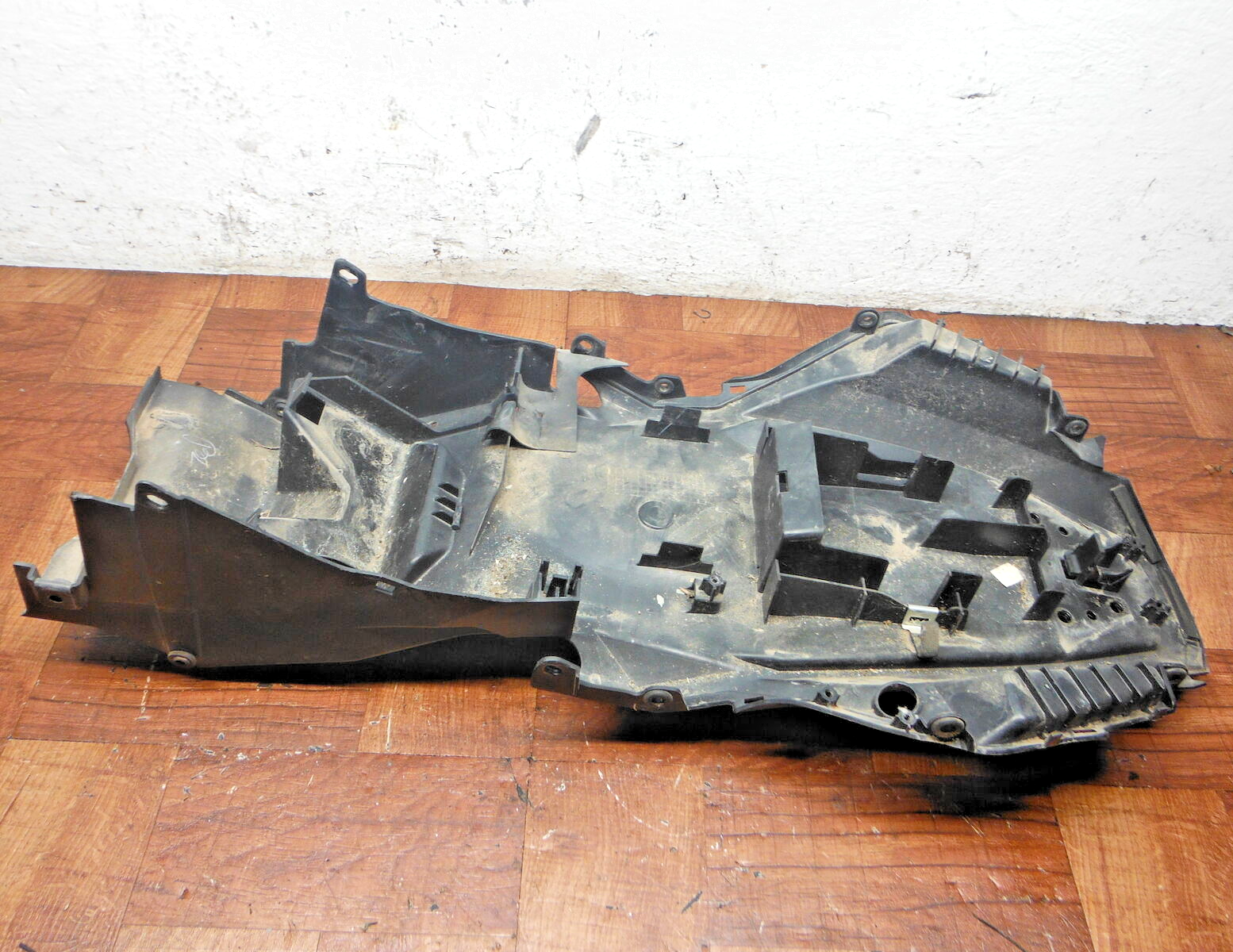 13-17 kawasaki EX300 ninja 300 REAR BACK TAIL UNDERTAIL FAIRING COWL FENDER