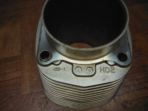 2003 honda vtx1800r ENGINE MOTOR PISTON CYLINDER BLOCK JUG FRONT - Image 5