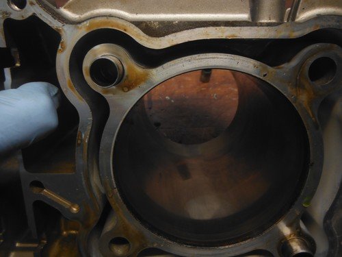2003 honda vtx1800r OEM ENGINE MOTOR PISTON CYLINDER BLOCK JUG REAR - Image 6