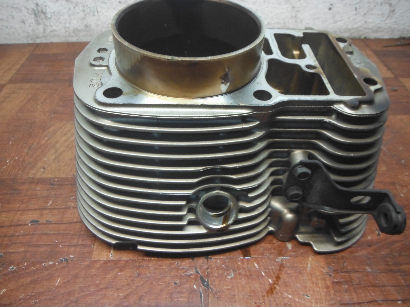 2003 honda vtx1800r OEM ENGINE MOTOR PISTON CYLINDER BLOCK JUG REAR - Image 12