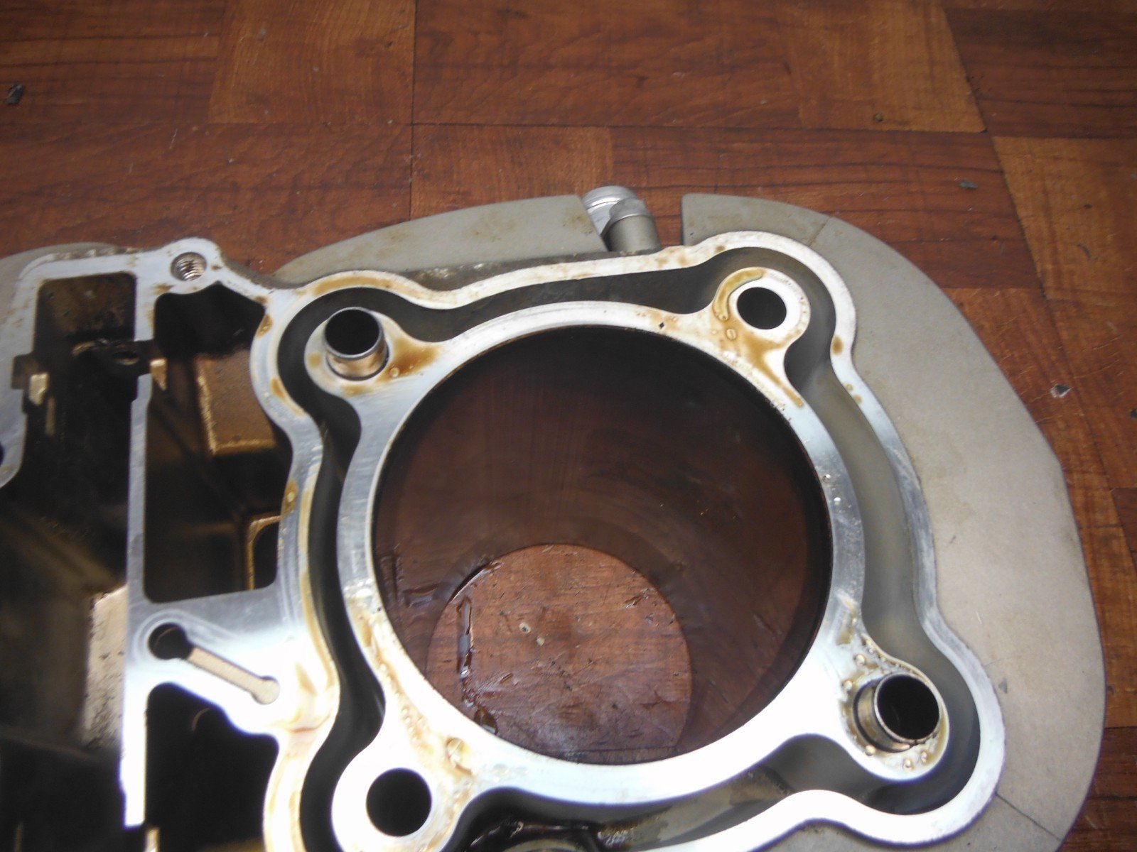 2003 honda vtx1800r OEM ENGINE MOTOR PISTON CYLINDER BLOCK JUG REAR - Image 14