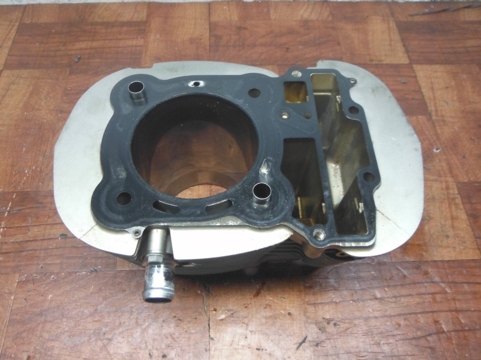2003 honda vtx1800r OEM ENGINE MOTOR PISTON CYLINDER BLOCK JUG REAR - Image 8